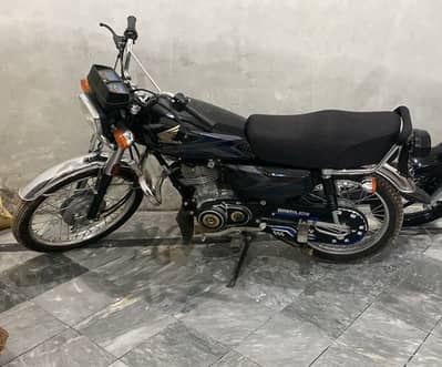 Honda CG 125 2025