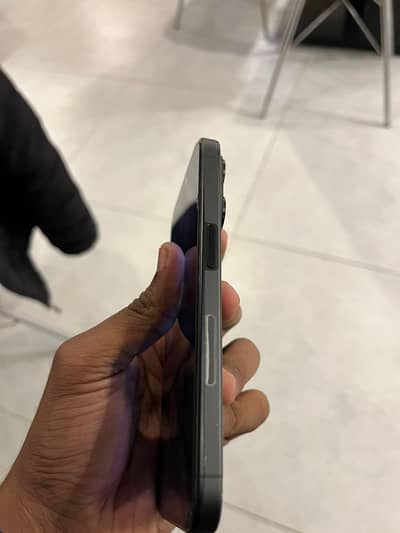 I phone 15 pro 128 gb 90% BH.