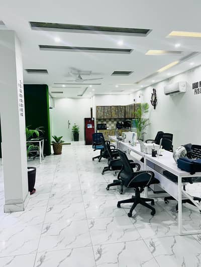 computer table and visiting chairs available for sale