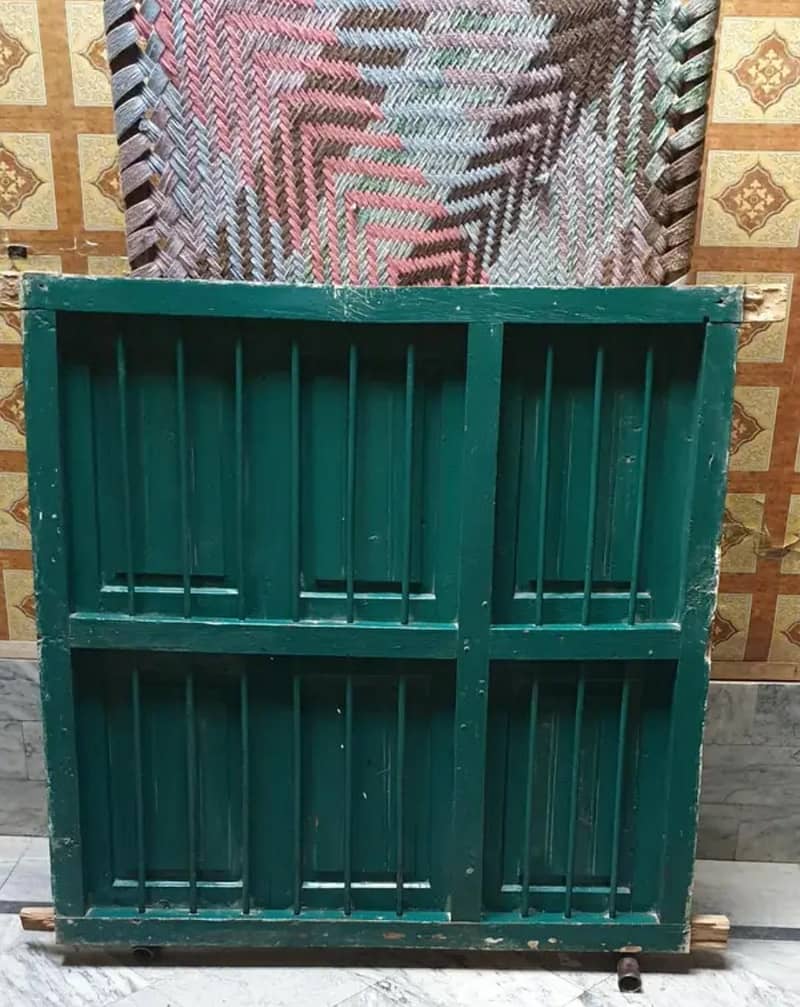 کھڑکی برائے فروخت 0