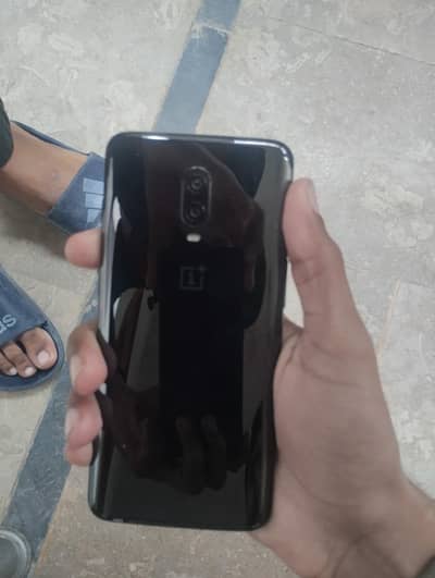 OnePlus6T ( Price will be compromised)