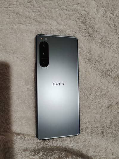 Sony XPERIA 5 mark 4,Snapdragon 8 gen 1  ,2 green line