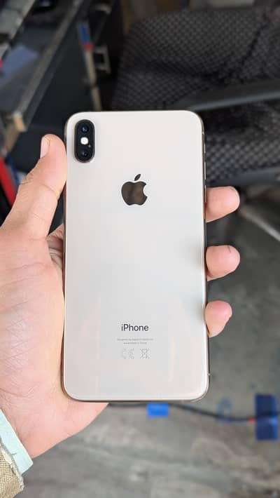 iPhone Xs Max Gold 64gb PTA