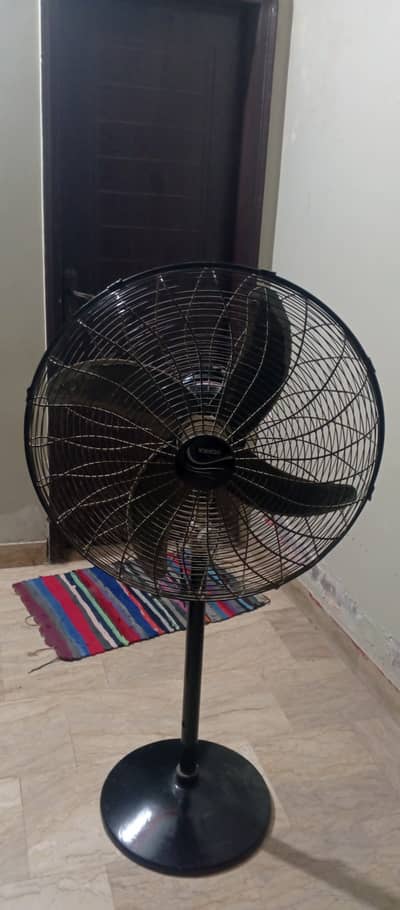 Pedestal Fan for sale