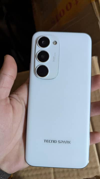 tecno spark 40 pro plus