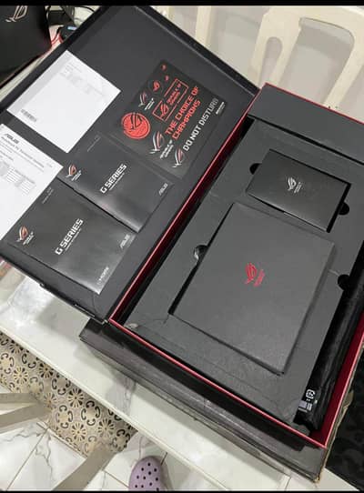 Asus ROG Zephyrus GTX 1080 8gb 10/10 With Box