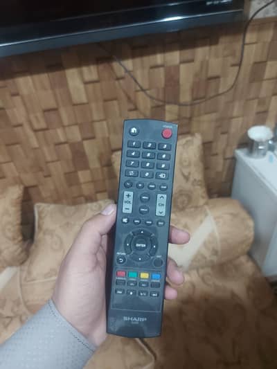 Aqwas LCD with google chromecast 4k tv box