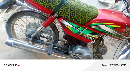 honda cd70 all ok  tanky pe ek dent he chota