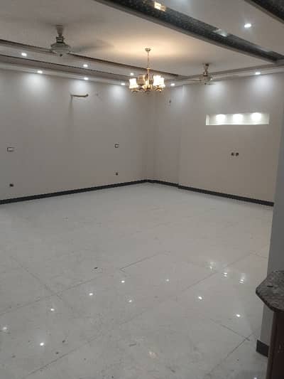 1 Kanal Triple Story