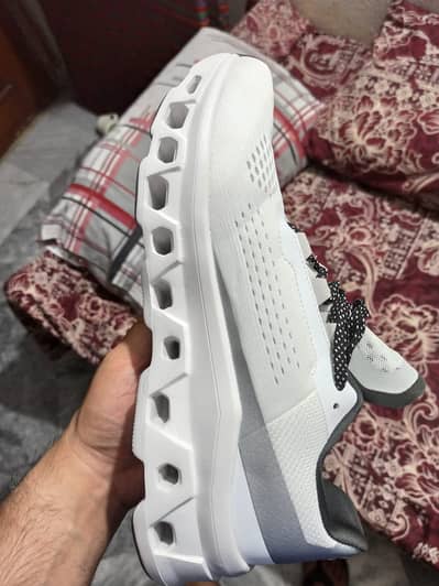 On Running Cloudmonster Original Running Shoes – Brand New Size Issue