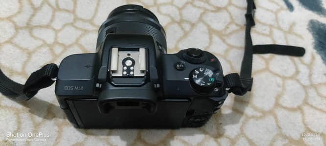 Canon M50