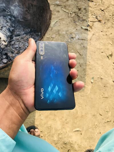 Vivo s1