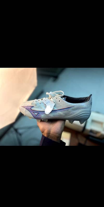 100% original shoes condition 10/10,Size 7.5 or 8 avalibel