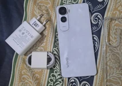 Vivo y400 5g 12/256 complete box urgent sale Wtp No 0327=2469867