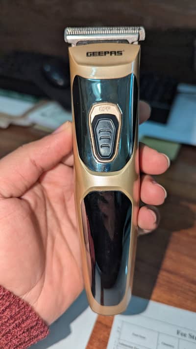 GEEPAS SHAVING TRIMMER FROM UAE