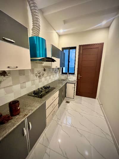 5 MARLA BRAND NEW HOUSE FOR RENT