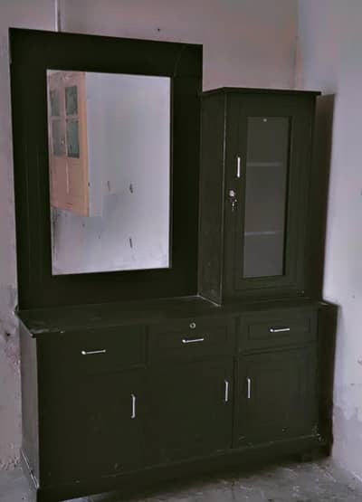 dressing table
