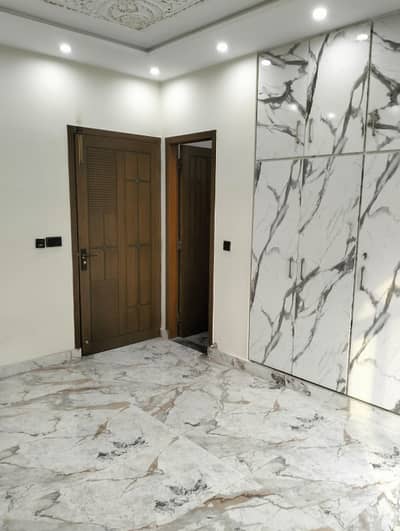 5 Marla Upper Portion Available For Rent In Cavalry Extension