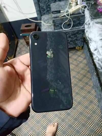 iPhone XR non PTA 128/ 86 Health