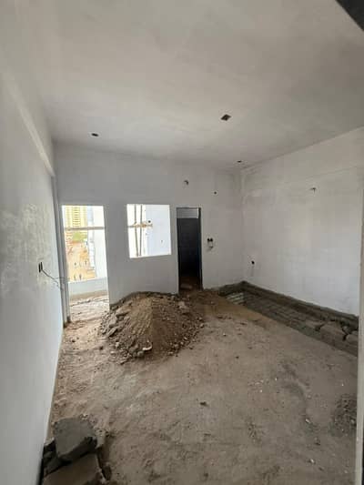 Brand new 3 bed dd (5 rooms) apartment on 1400 sq fts on 1st floor & 3rd floor in works society block 4 Gulistan e Jauhar near main university road