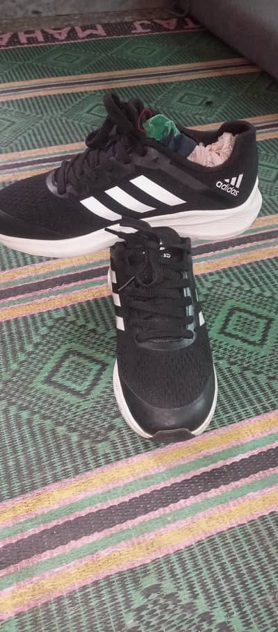 Adidas Original Shoes UK 7 / EU 40 – Excellent Condition