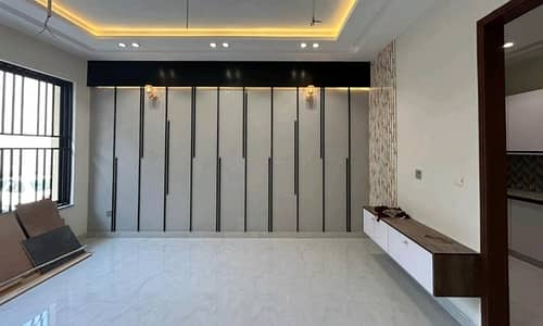 A House Of 20 Marla In DHA Phase 6 - Block C