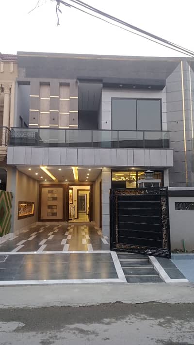 5 Marla Brand New Luxury House For Sale