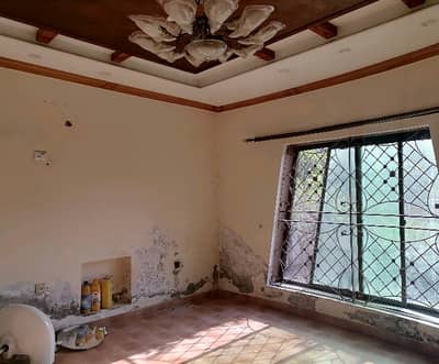 Spacious Upper Portion Is Available For Rent In Ideal Location Of Johar Town