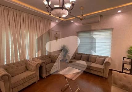 1 Kanal 4 Bedrooms House Available For Sale