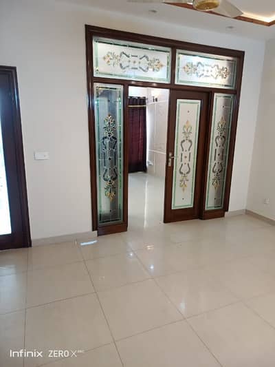 10 Marla Upper Portion For Rent