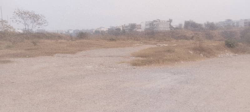 Three Side Corner Plot 7