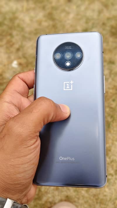 One plus 7 T( 8Gb 128Gb)