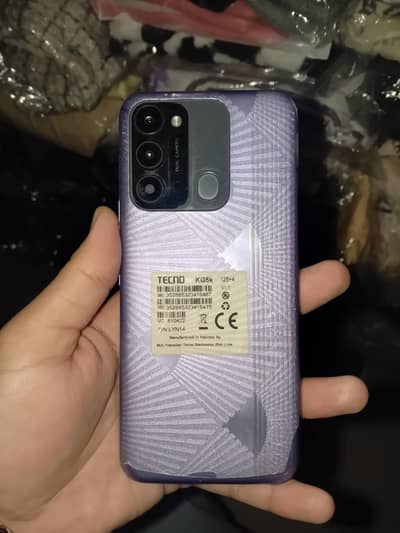 Tecno spark 8c 4/128gb