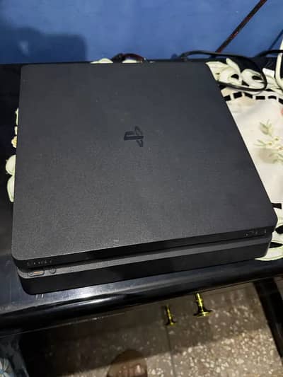 PS4 Slim 500GB Console with Games and One Controller