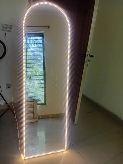 Standing Dome Full length Mirror With LED Light