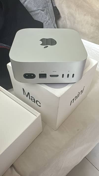 Apple Mac Mini M4 2025 8 month Warranty