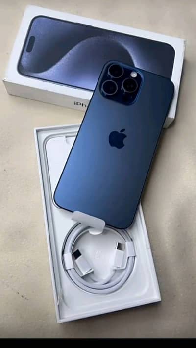 iphone 15 pro max 256Gb blue titanium Non Pta