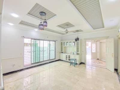 10 Marla Owner Builder House In C Block