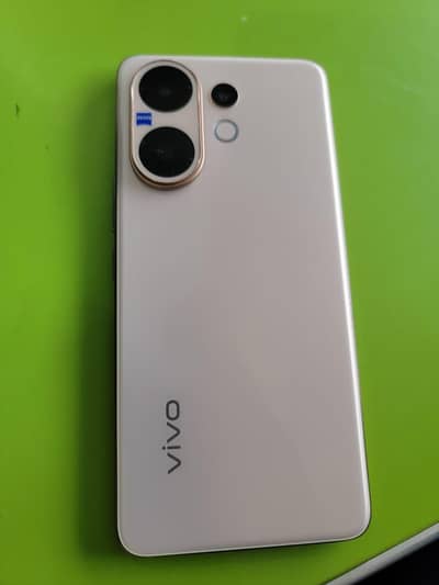 Vivo V60