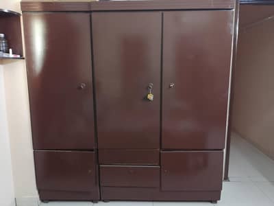 3door cupboard