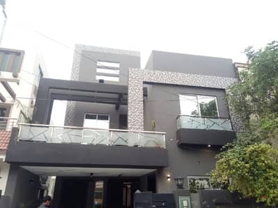 Separate Entrance Like New 10 Marla Basement and Ground Floor For Rent In Janiper Sector C Block Bahria Town Lahore