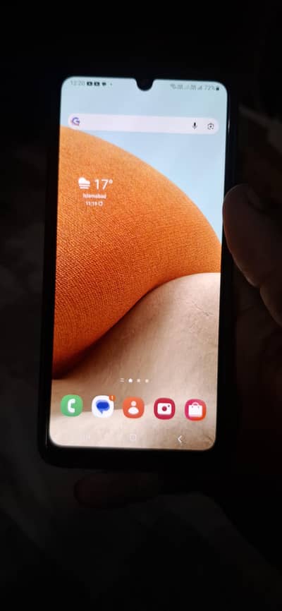 Samsung A32 6gb rom 128 gb memory set or chager hai box missing hai