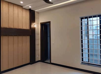 Reserve A Centrally Located House Of 1 Kanal In Bahria Town - Sector C