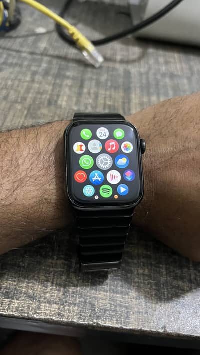 Apple Watch Series 4 Stainless Steel - 44MM - B/H 88%