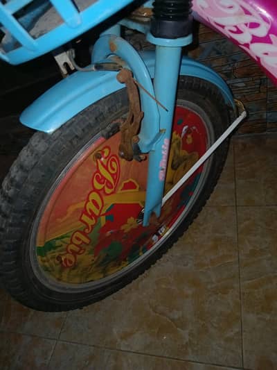 Sir chand don use hui hai ese he khari hai  bilkul ok hai