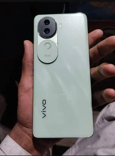 vivo v40e 4munth werenty full box
