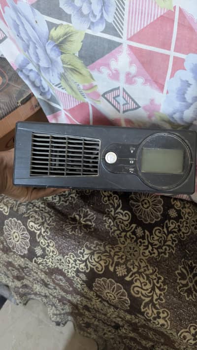 UPS for sale 10 by 9 condition