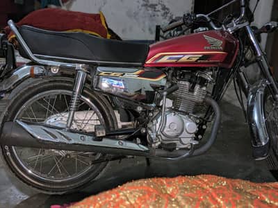 Honda self 125