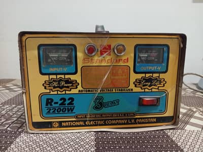 Automatic Voltage Stabilizer R-22 (2200W) – 3 Relay