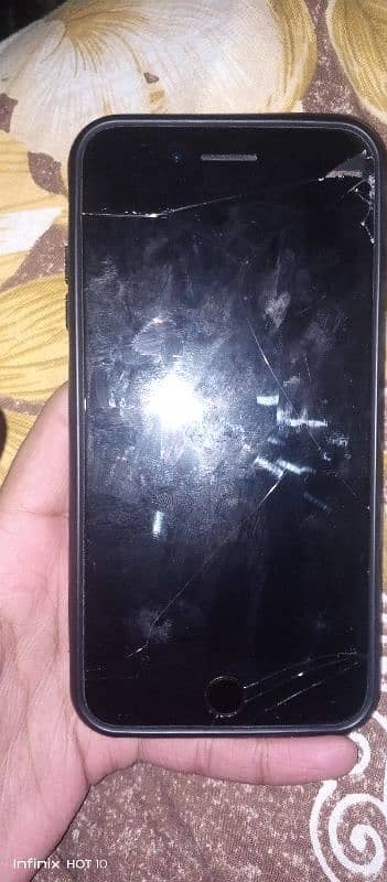 iphone 7+ official pta approved 128 gb damage